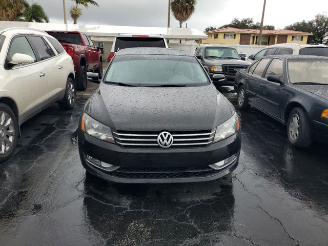 2015 Volkswagen Passat 1.8T Limited