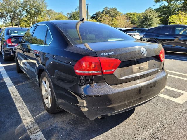 2015 Volkswagen Passat 1.8T Limited