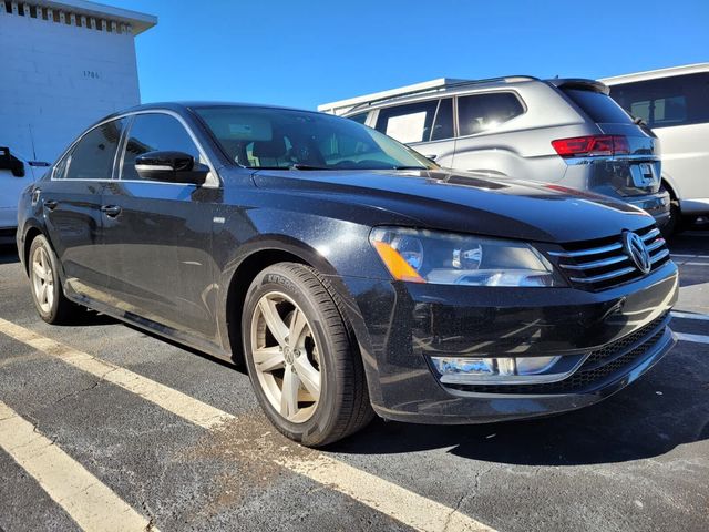 2015 Volkswagen Passat 1.8T Limited