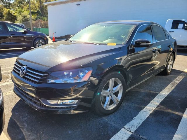 2015 Volkswagen Passat 1.8T Limited