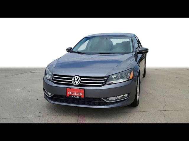 2015 Volkswagen Passat 1.8T Limited