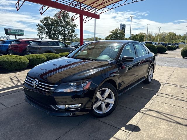 2015 Volkswagen Passat 1.8T Limited