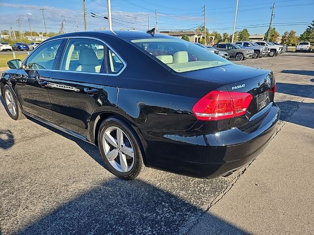 2015 Volkswagen Passat 1.8T Limited