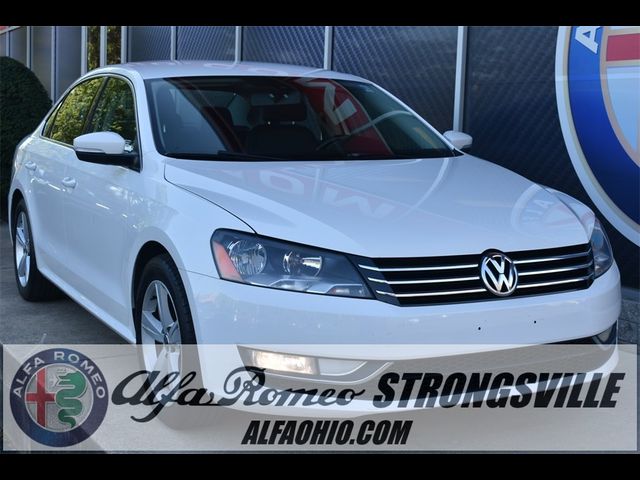 2015 Volkswagen Passat 1.8T Limited