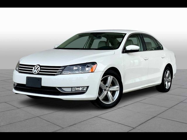 2015 Volkswagen Passat 1.8T Limited