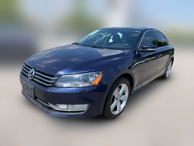 2015 Volkswagen Passat 1.8T Limited