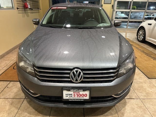 2015 Volkswagen Passat 1.8T Limited