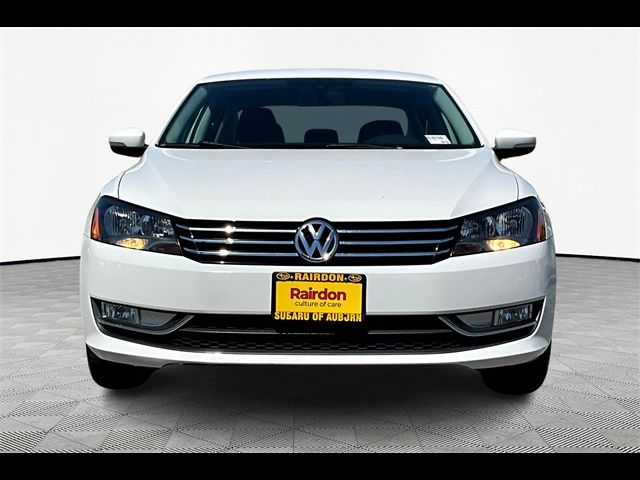 2015 Volkswagen Passat 1.8T Limited