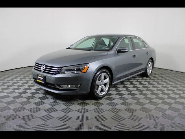 2015 Volkswagen Passat 1.8T Limited