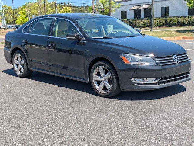 2015 Volkswagen Passat 1.8T Limited