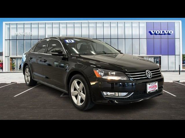 2015 Volkswagen Passat 1.8T Limited