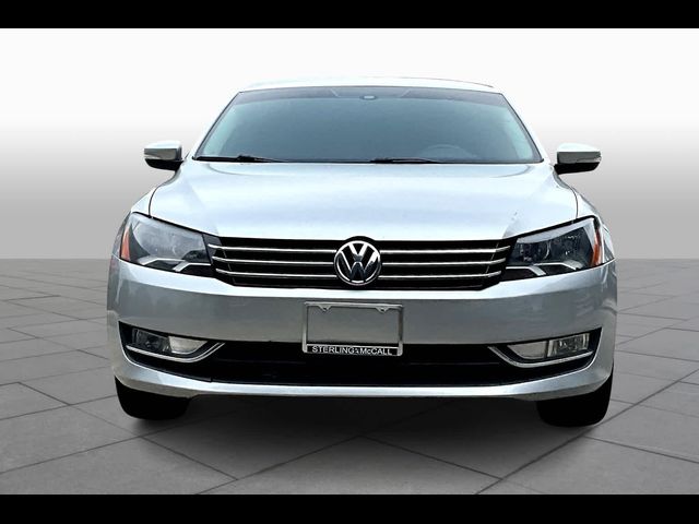 2015 Volkswagen Passat 1.8T Limited