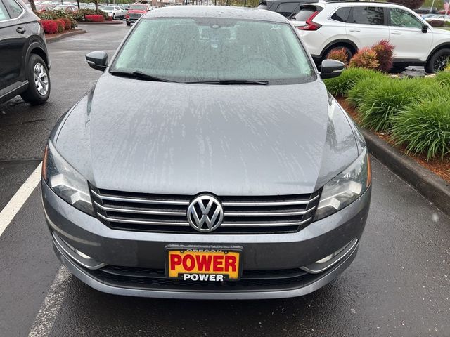 2015 Volkswagen Passat 1.8T Limited