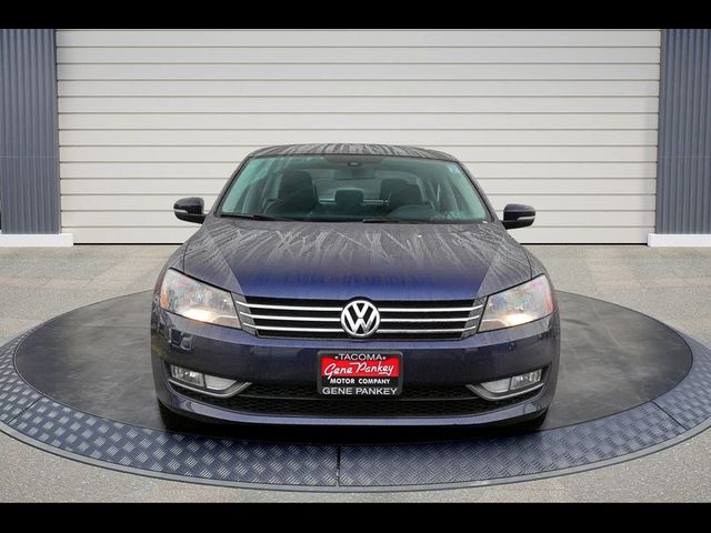 2015 Volkswagen Passat 1.8T Limited