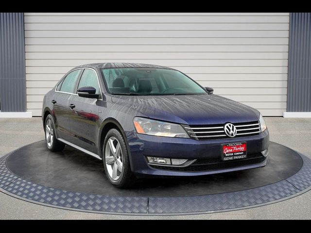 2015 Volkswagen Passat 1.8T Limited