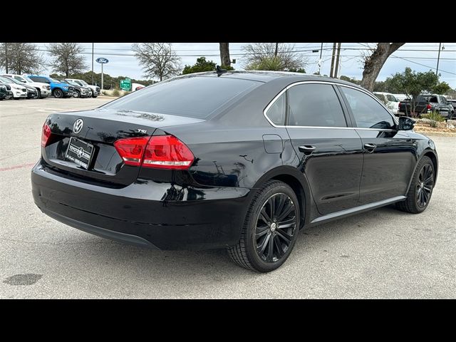 2015 Volkswagen Passat 1.8T Limited