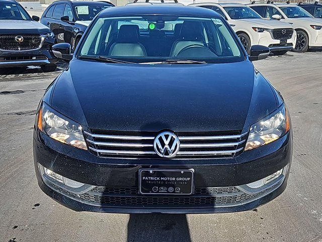 2015 Volkswagen Passat 1.8T Limited