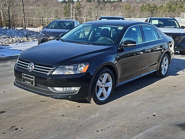 2015 Volkswagen Passat 1.8T Limited