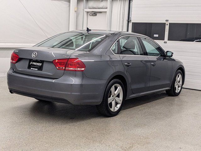 2015 Volkswagen Passat 1.8T Limited