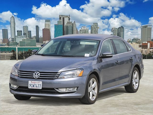 2015 Volkswagen Passat 1.8T Limited