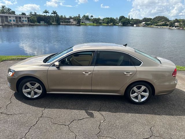 2015 Volkswagen Passat 1.8T Limited