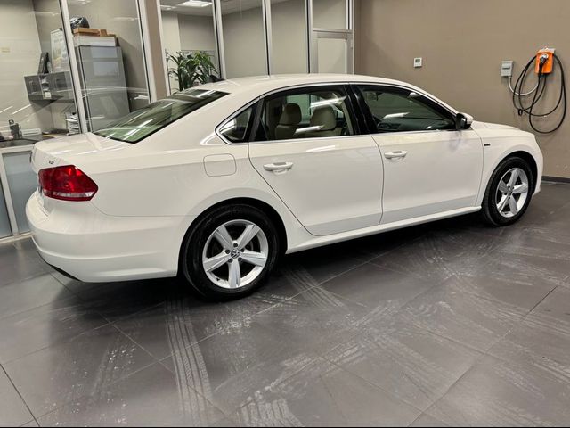 2015 Volkswagen Passat 1.8T Limited