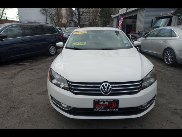 2015 Volkswagen Passat 1.8T Limited