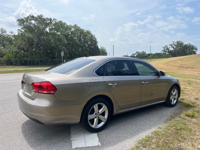 2015 Volkswagen Passat 1.8T SE