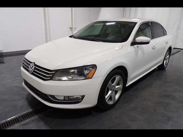 2015 Volkswagen Passat 1.8T Limited