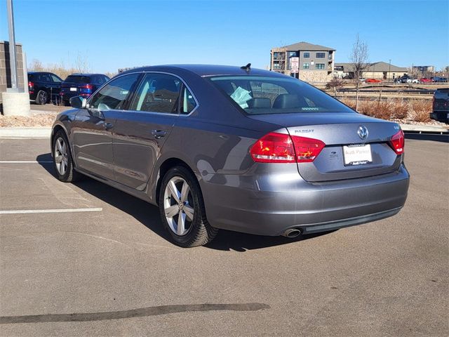 2015 Volkswagen Passat 1.8T SE