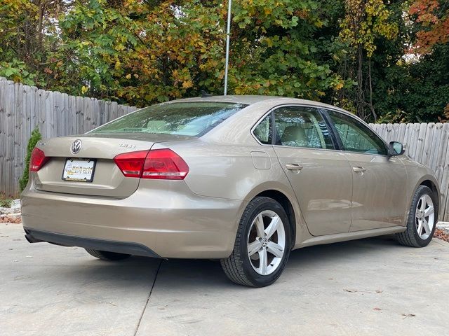 2015 Volkswagen Passat 1.8T SE