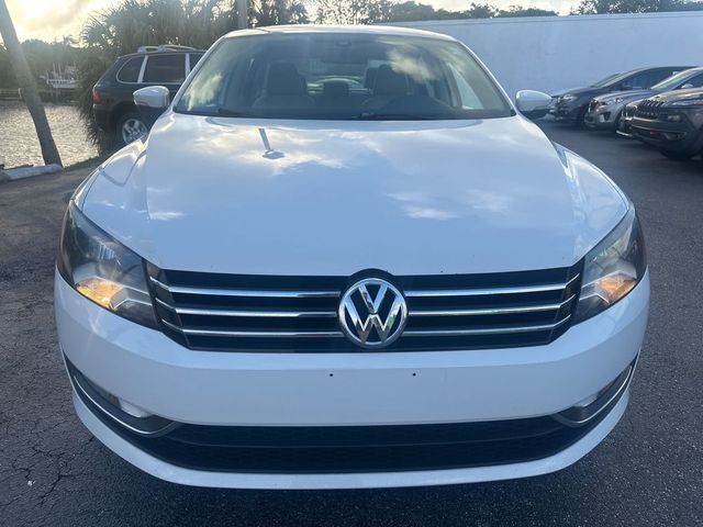 2015 Volkswagen Passat 1.8T SE Navigation