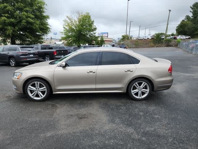 2015 Volkswagen Passat 1.8T SEL Premium