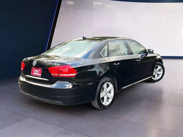 2015 Volkswagen Passat 1.8T SE