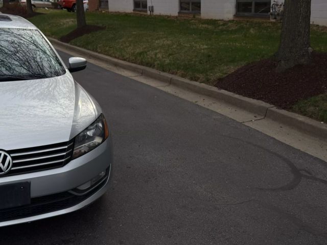 2015 Volkswagen Passat 1.8T SE Navigation