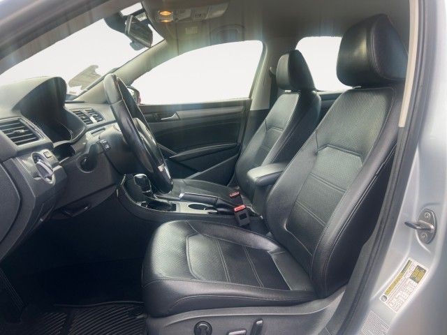 2015 Volkswagen Passat 1.8T SE