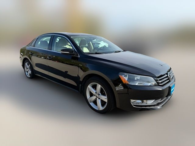 2015 Volkswagen Passat 1.8T Limited