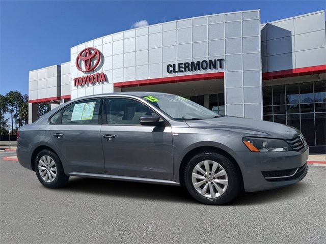 2015 Volkswagen Passat 