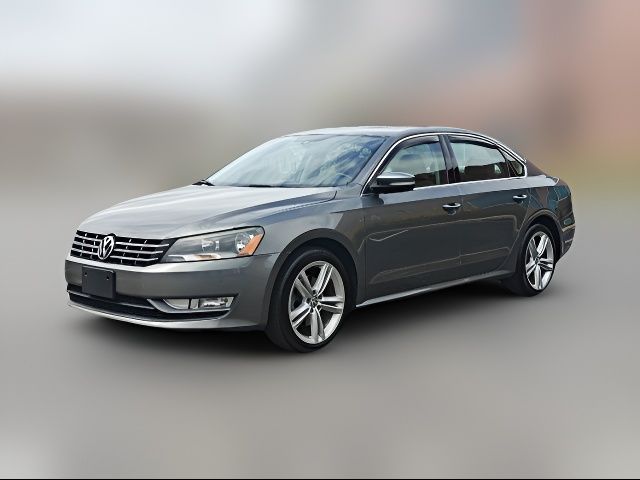 2015 Volkswagen Passat 2.0L TDI SE Navigation