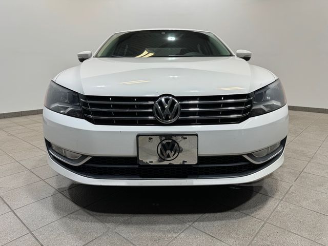 2015 Volkswagen Passat 2.0L TDI SE Navigation