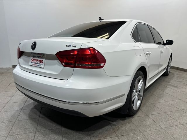 2015 Volkswagen Passat 2.0L TDI SE Navigation