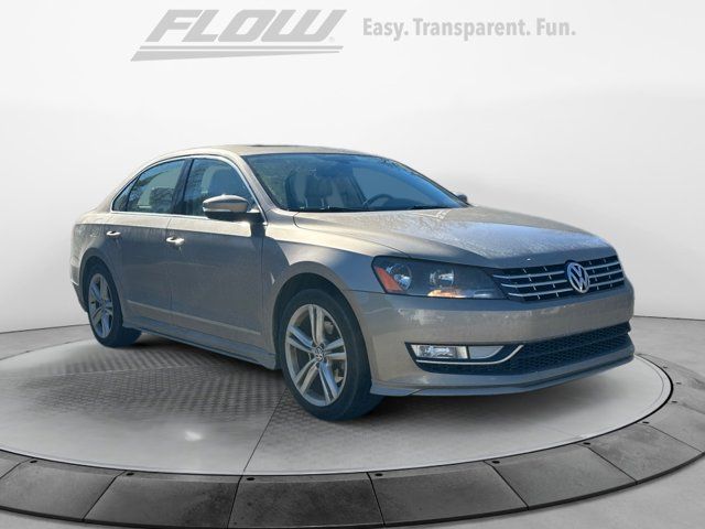 2015 Volkswagen Passat 3.6L V6 SEL Premium