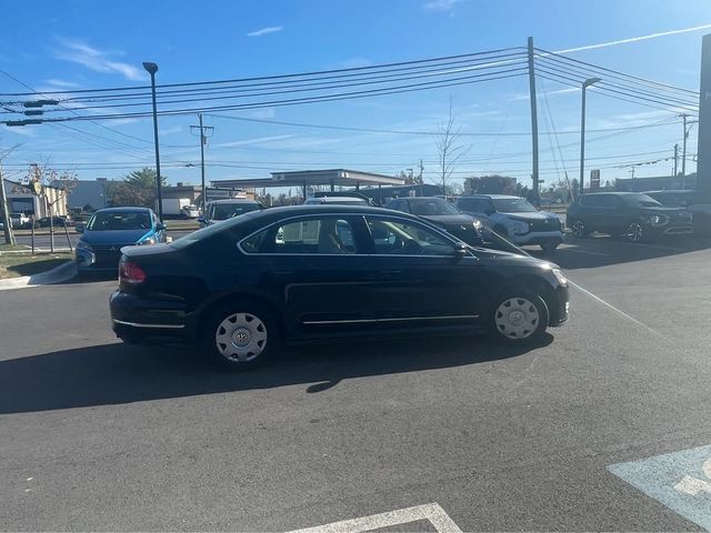 2015 Volkswagen Passat 3.6L V6 SEL Premium