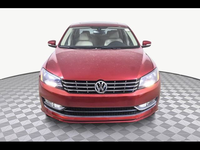 2015 Volkswagen Passat 3.6L V6 SEL Premium