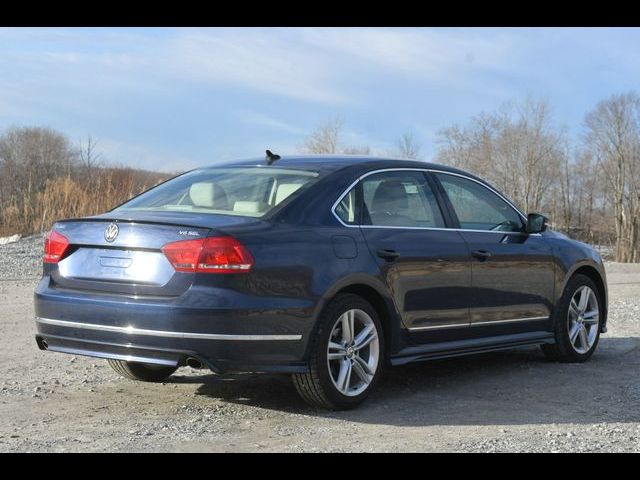 2015 Volkswagen Passat 3.6L V6 SEL Premium