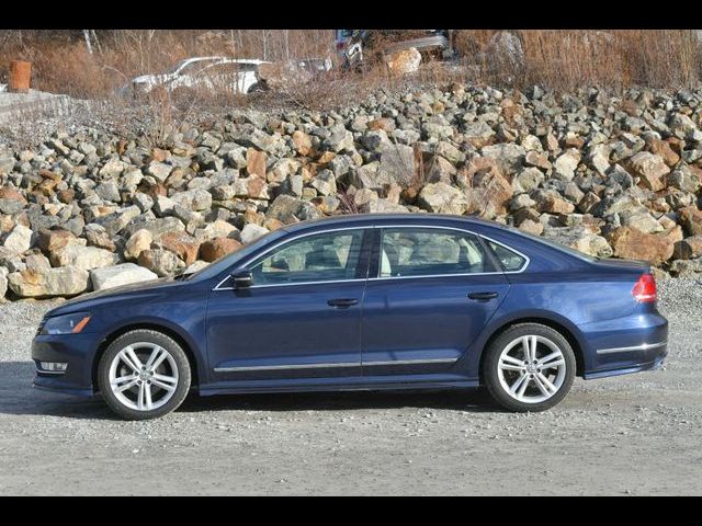 2015 Volkswagen Passat 3.6L V6 SEL Premium