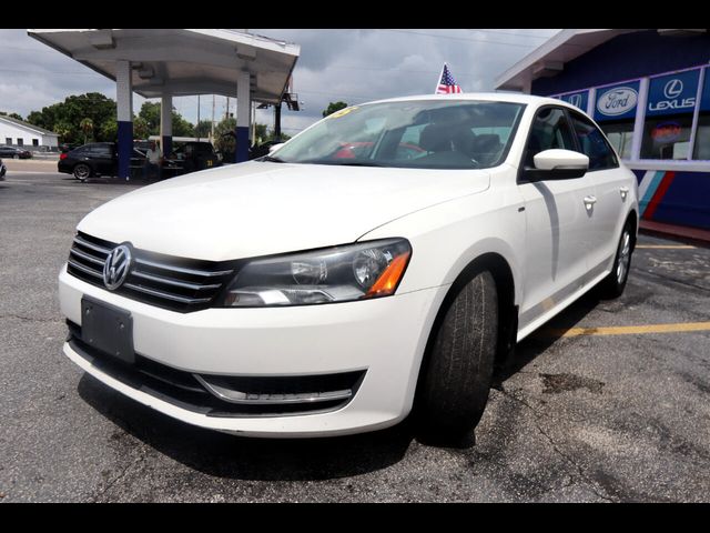 2015 Volkswagen Passat 1.8T S