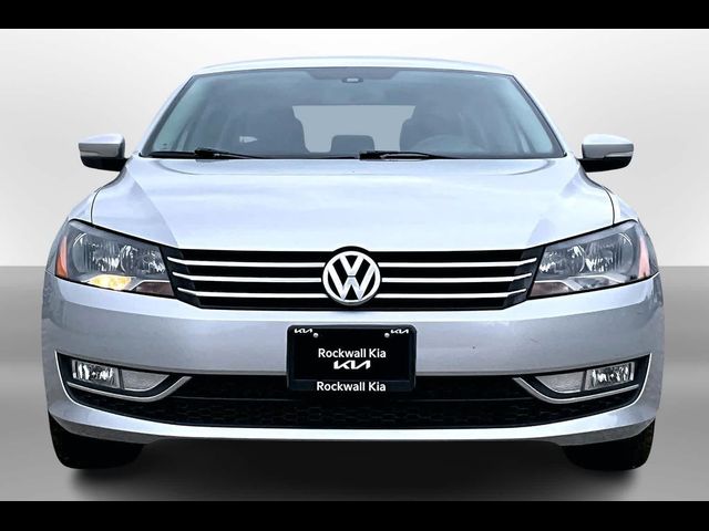 2015 Volkswagen Passat 1.8T Limited