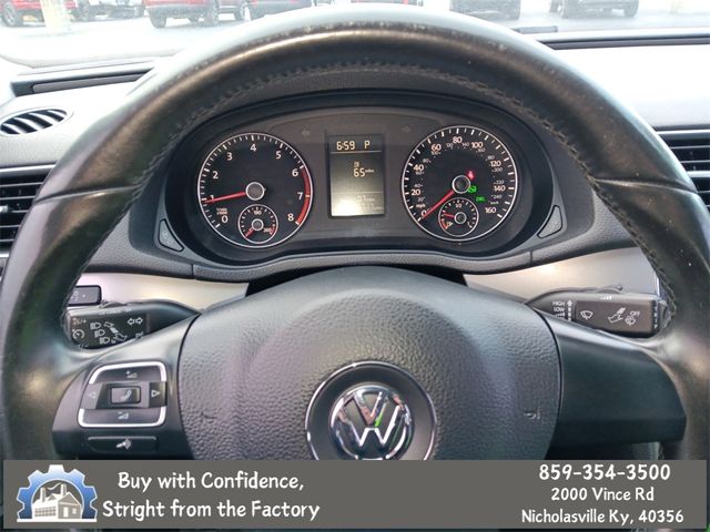 2015 Volkswagen Passat 1.8T Limited