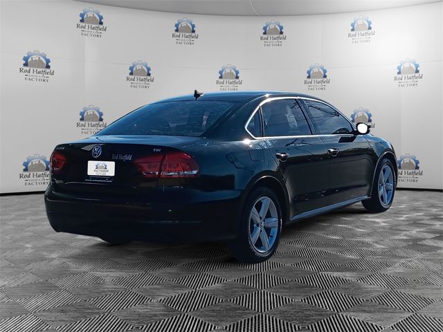 2015 Volkswagen Passat 1.8T Limited